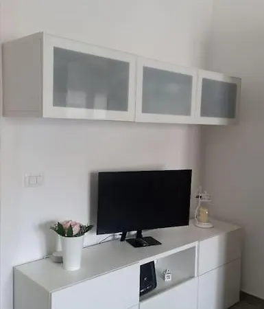 Little House Apartment *