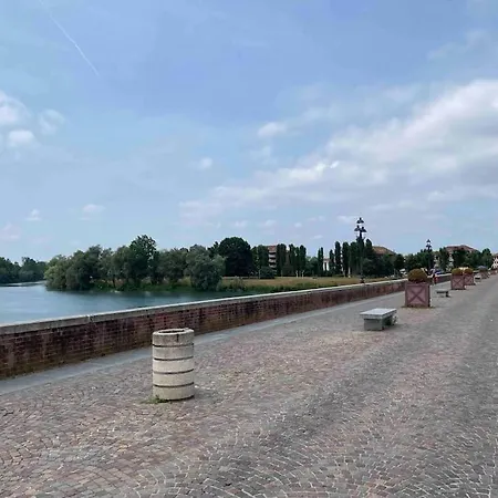 Little House * Turín